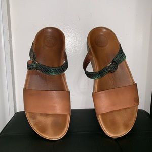 Tan Leather Fitflop
